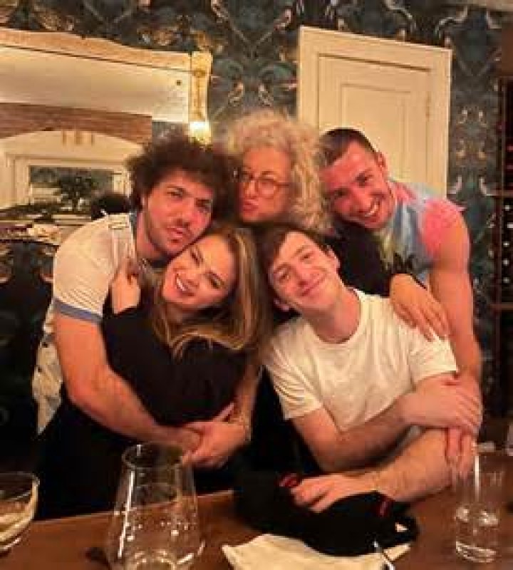 Meet Matiu Walters Parents On Instagram: Everything To Know About The Musical Artist
